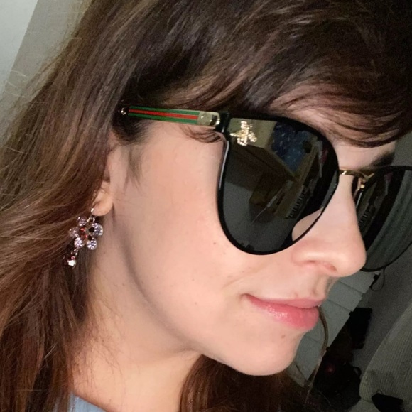 Vintage Black Gradient Sunglasses with Gold Bee - Picture 6 of 16